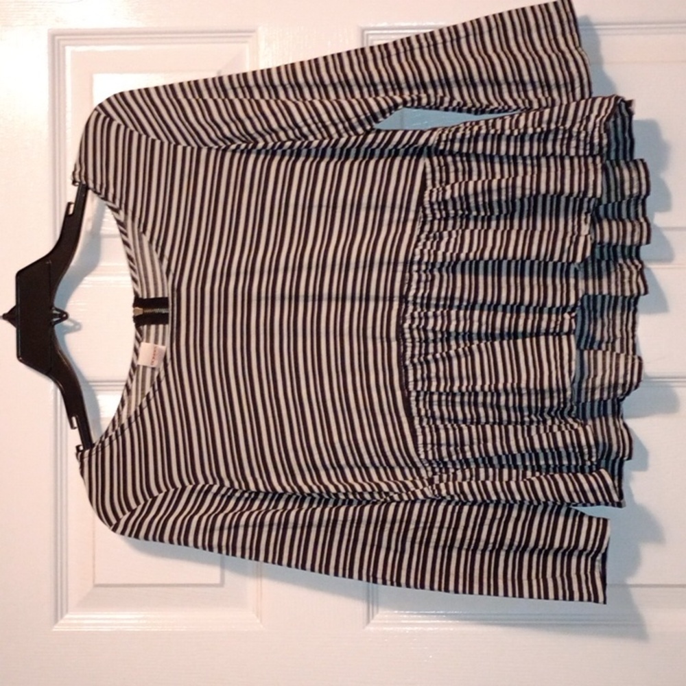 Bongo size small Black and White Striped